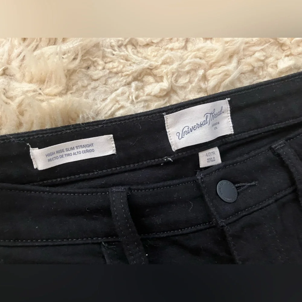 Universal Thread High-Rise Straight - Picture 3 of 3